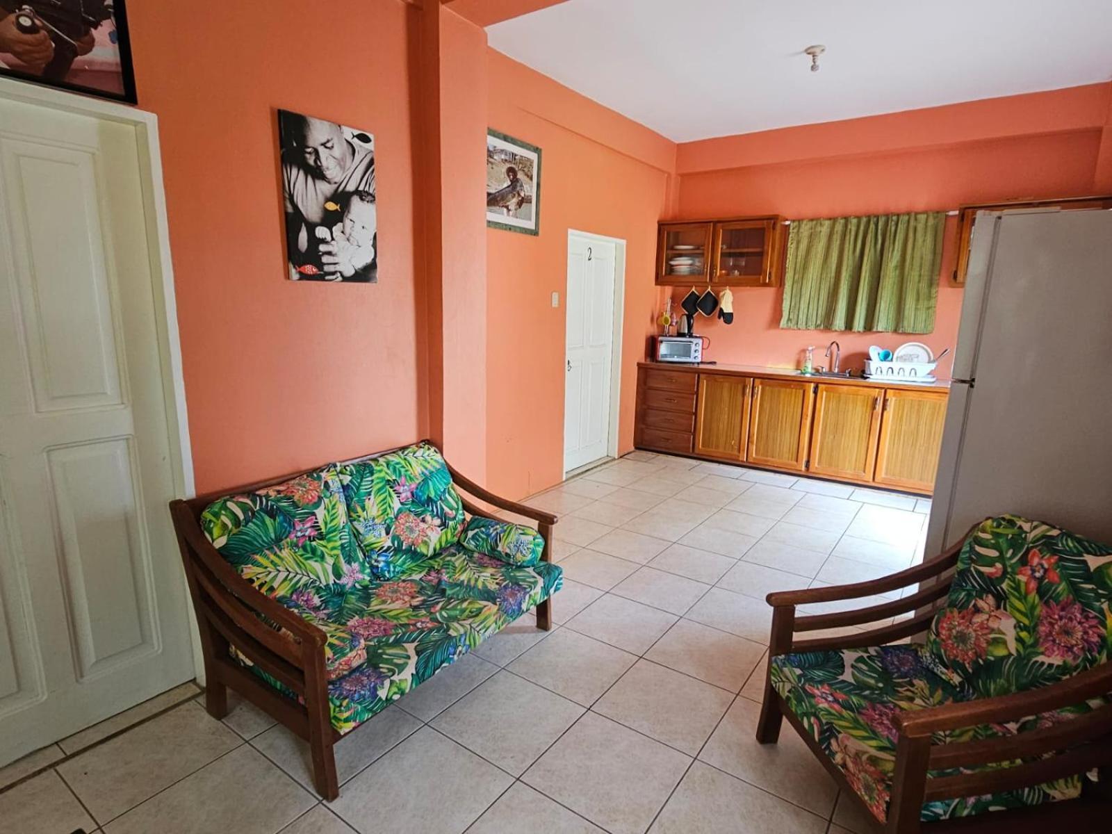 Fish Tobago Guesthouse Or Joy And Brandon Guesthouse Buccoo Habitación foto
